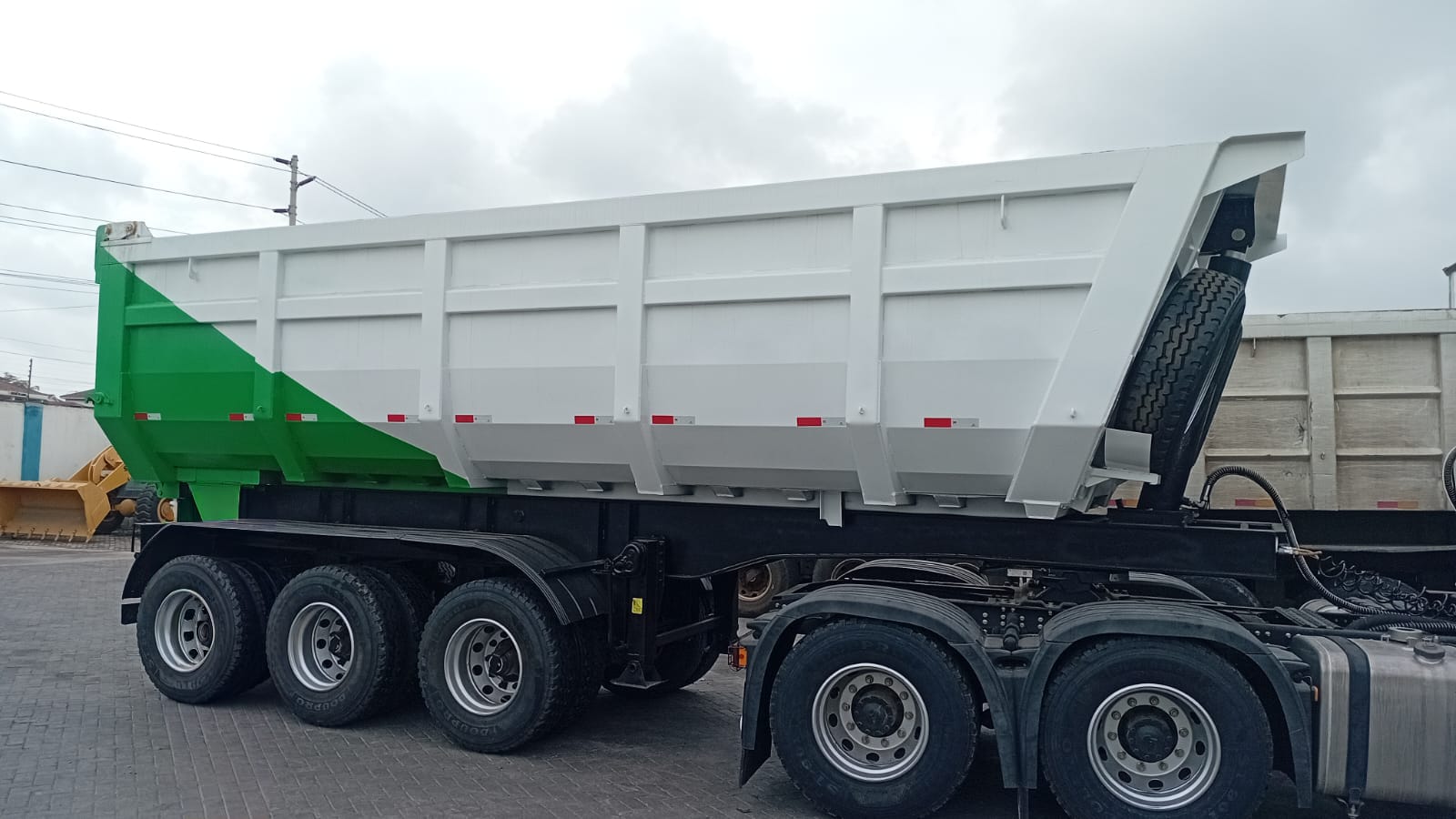 CIMC Tipping Trailer 1